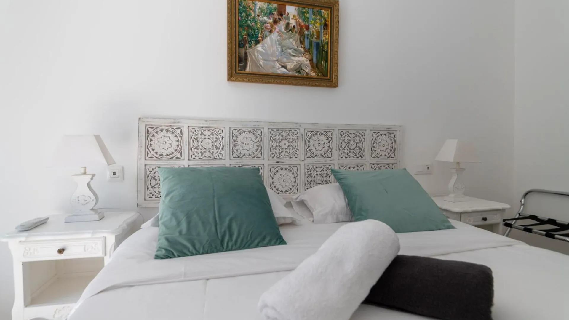 Bien D'Exception En Face Du Palais Des Papes Apartment Avignon 0*,