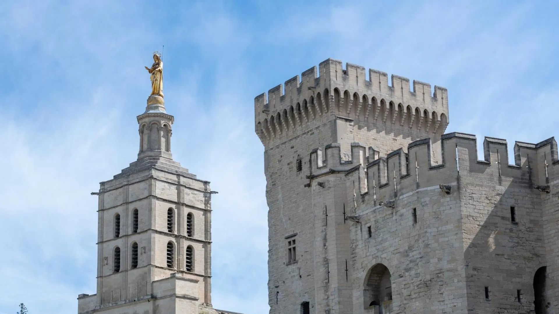 Bien D'Exception En Face Du Palais Des Papes Apartment Avignon