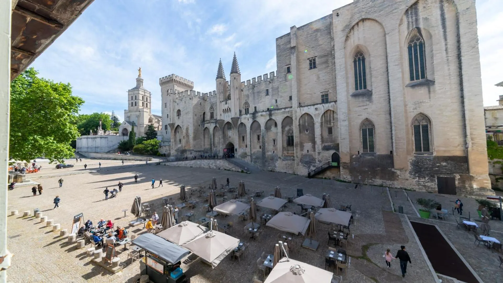 Bien D'Exception En Face Du Palais Des Papes Apartment Avignon