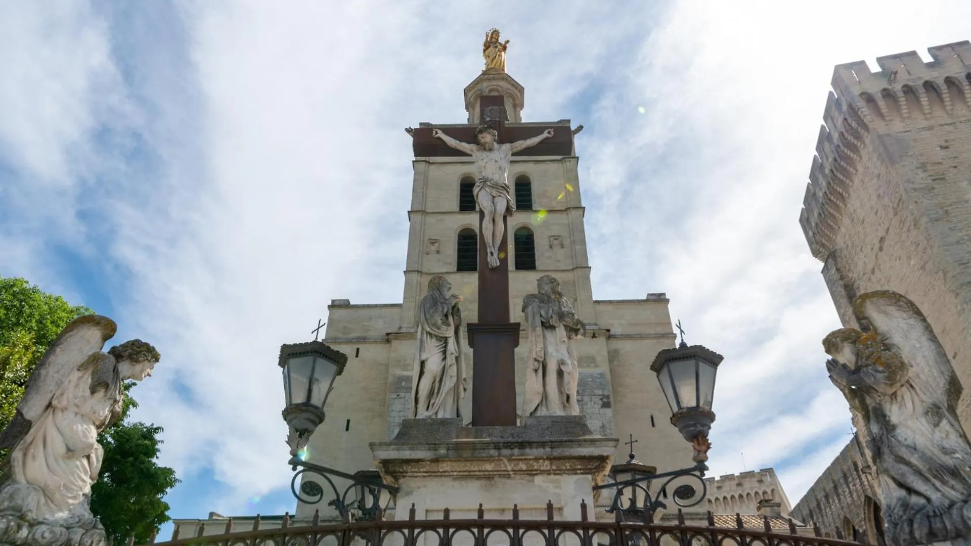 Bien D'Exception En Face Du Palais Des Papes Apartment Avignon